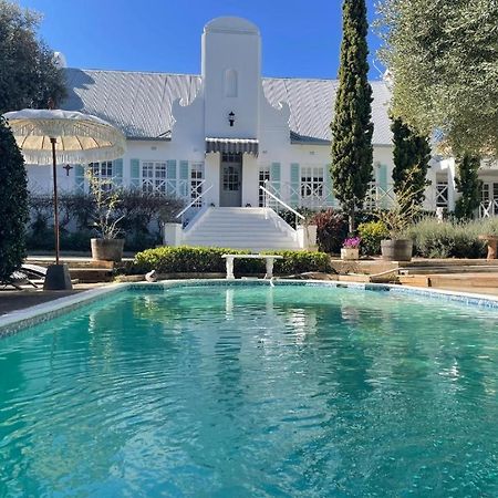 La Belle Guest House Bloemfontein Exterior photo
