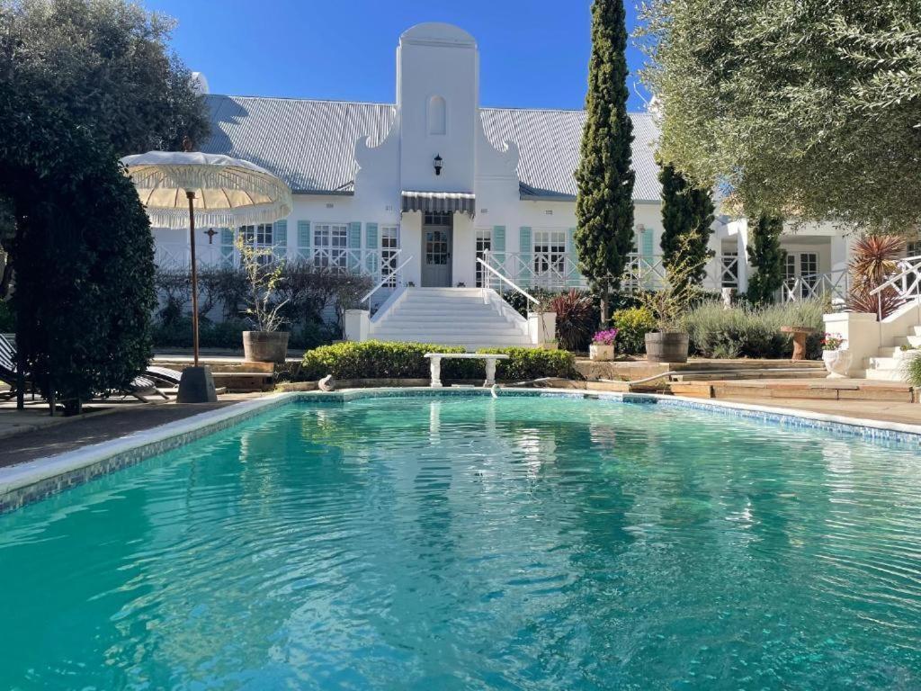 La Belle Guest House Bloemfontein Exterior photo