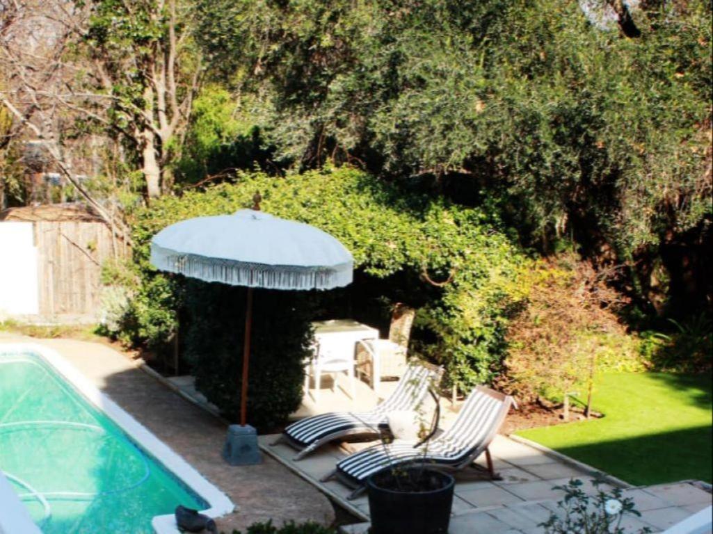 La Belle Guest House Bloemfontein Exterior photo