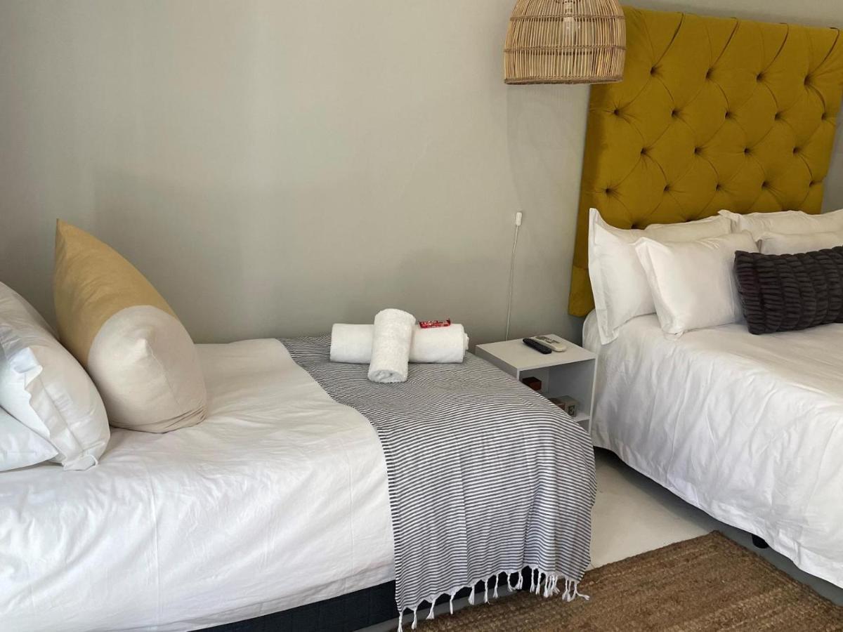 La Belle Guest House Bloemfontein Room photo